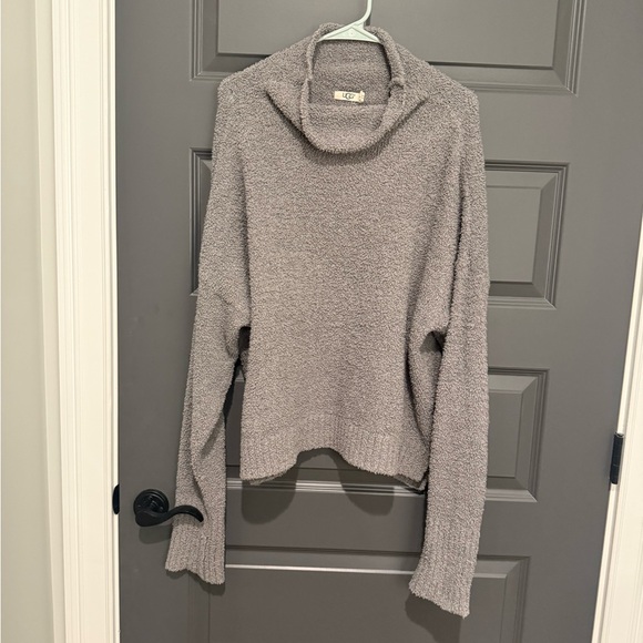 UGG ultra soft Turtleneck Gray Sweater Size XL - Picture 1 of 3